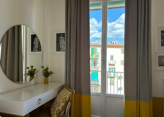 Oasis Флоренция